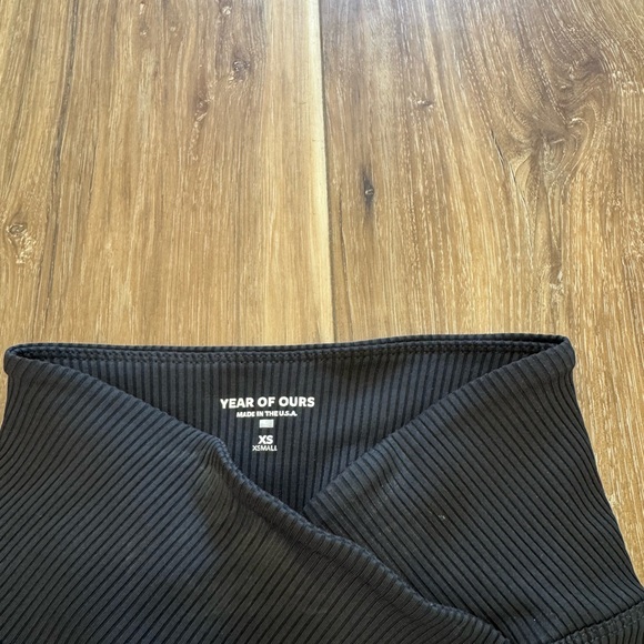 Year of Ours womens v waist biker shorts size XS - Picture 5 of 6